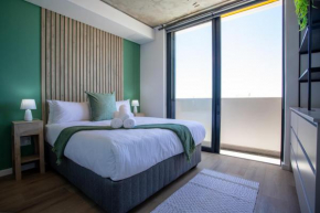 Eighty2 on M Luxury Ocean View Apartment